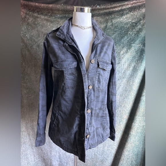 Cargo Utility Front Zip Lightweight Jacket - Picture 2 of 5